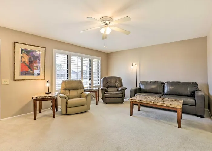 < 1 Mi To Golf: W/ Screened Porch In Sun