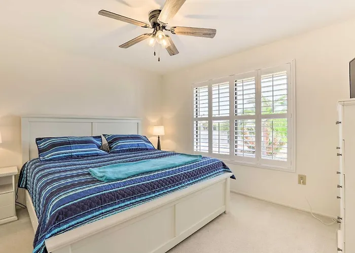 < 1 Mi To Golf: W/ Screened Porch In Sun Holiday home