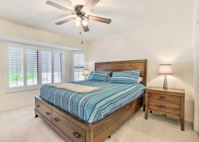 < 1 Mi To Golf: W/ Screened Porch In Sun